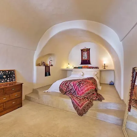 בית נופש Santorini Away From Crowds *